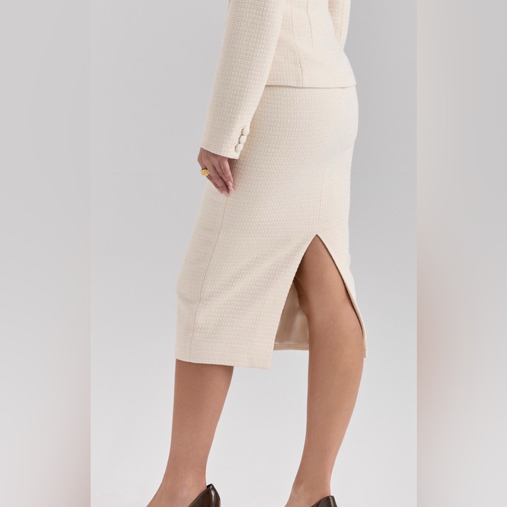 NWT House of CB Misha and Lena Cream Boucle Button Blazer and Pencil Skirt - Picture 5 of 16